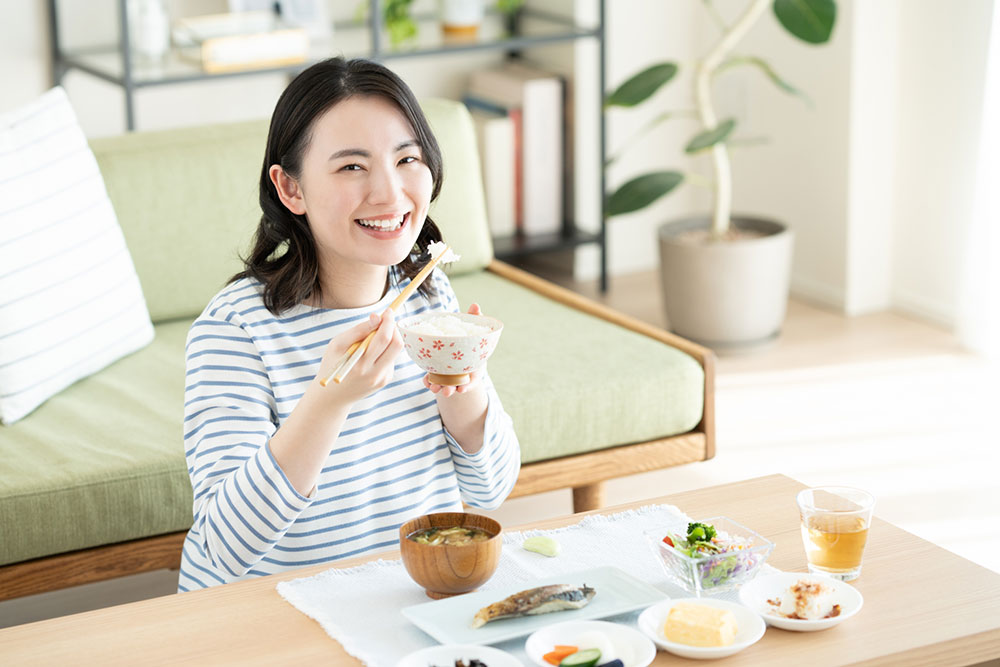 見た目だけでなく、歯の健康を考えた治療を